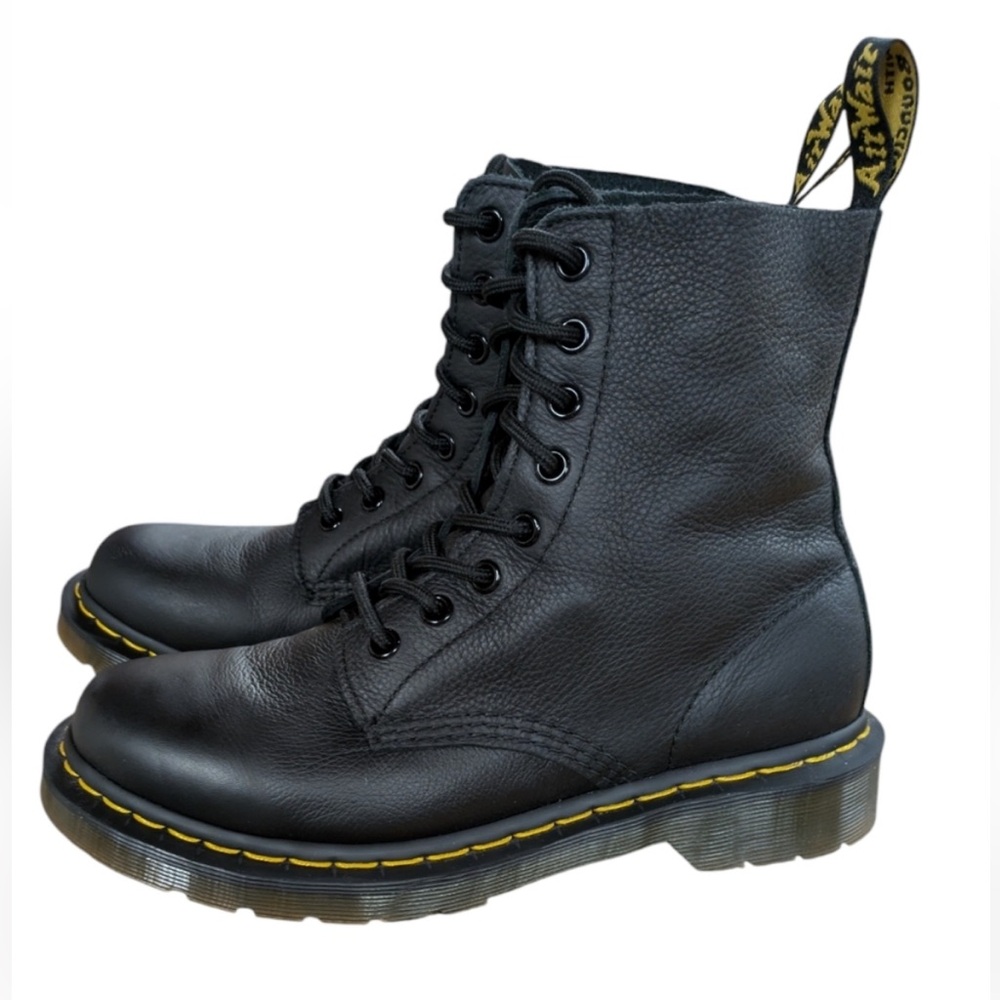 Dr. Martens 1460 Pascal Virginia Black Boots Size 8